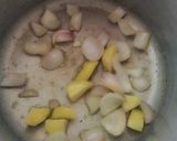 A picture of step 1 of Spinach soup.