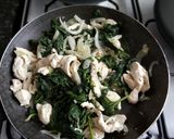 Foto del paso 3 de la receta: Canastitas de espinaca y pollo 🤤