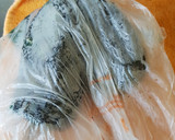 Foto del paso 1 de la receta: Chiles rellenos de frijoles con queso