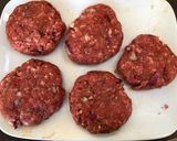 A picture of step 3 of Taste the difference beef burgers.