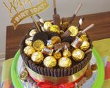 Foto langkah ke 11 dari resep Black Forrest Panggang DCC Base birthday cake.
