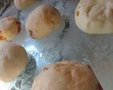 Foto del paso 4 de la receta: Pancitos saborizados de cebolla con queso y de morrón