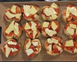 A picture of step 5 of 🍕🍞🍕Garlic Bread Pizza🍕🍞 🍕  .