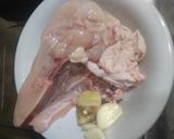 Foto langkah ke 1 dari resep Tumis Jahe Ayam Suwir Kukus.
