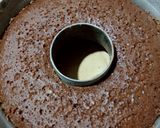 Foto langkah ke 5 dari resep Bolu coklat lembut.
