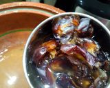 A picture of step 2 of Imli or khajoor ki chutney.