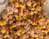 Foto del paso 4 de la receta: Garbanzos con tomate & ensalada de Garbanzos