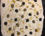 Foto del passaggio 11 della ricetta Focaccia morbida con olive