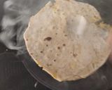 A picture of step 5 of Onion Paratha.