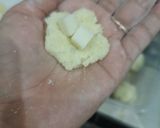 Foto langkah ke 5 dari resep Bola-bola Kentang.