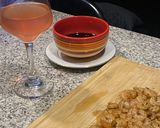 Foto del paso 7 de la receta: Camarones congela3 ultra chilenos con lo que teníamos en el airbnb por wn