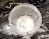 A picture of step 1 of Chocolate Lassi.