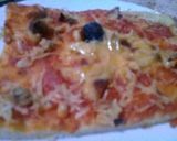 صورة لخطوة 3 من وصفة بيتزا 🍕🧀 بعجينة هشة