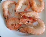 Foto del paso 3 de la receta: Ensalada de langostinos y berberechos