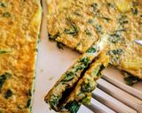 Foto del paso 4 de la receta: Tortilla de hojas de rabanito 🥬 Receta de aprovechamiento ♻️