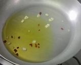 Foto del passaggio 1 della ricetta Orecchiette con cime di rapa e frutti di mare