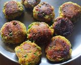 A picture of step 5 of Veg and sprouts cutlet.