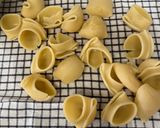 Foto del paso 6 de la receta: Lumaconi relleno de espinacas, gorgonzola y pera 🇮🇹