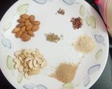 A picture of step 3 of Shahi Thandai.