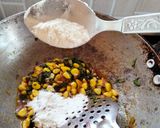 A picture of step 4 of Spinach corn sandwich.