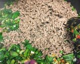 A picture of step 8 of Thai basil and chilli minced beef with an egg (Phat Kaphrao).