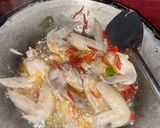 Foto langkah ke 3 dari resep Ayam kecap resep simpel untuk sahur.