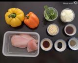 รูปขั้นตอนการทำที่ 1 ของ ไก่ผัดพริกหวาน สูตรสุขภาพ