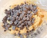Foto langkah ke 4 dari resep Mini Choco Chips Cookies — Classic & Renyah.