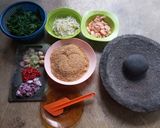 Foto langkah ke 1 dari resep Anyang Pakis (Bumbu Uleg).