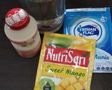 Foto langkah ke 1 dari resep Es Nutrisari Yakult.
