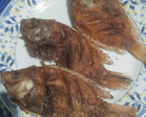 Foto langkah ke 4 dari resep Ikan nila goreng.