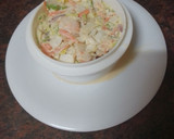 Foto del paso 11 de la receta: Ensalada mixta de col y cogollo con langostinos, palitos de cangrejo, piña y salsa rosa