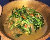 Foto langkah ke 3 dari resep Tumis Bayam Ala Anak Kost.