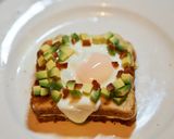 รูปขั้นตอนการทำที่ 3 ของ Egg Avocado Cheese Sandwich
