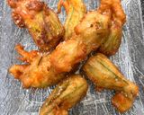 Une image de l'étape 6 de Beignets de fleurs de courgettes.
