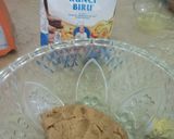 Foto langkah ke 2 dari resep GingerBread House Cookies.