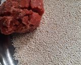 A picture of step 2 of Til gur ke ladoo.