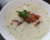 Tejfölös hagymaleves recept fázis 5 fotója