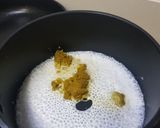 A picture of step 1 of Green Curry with King Mackerel Fish Balls.