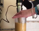 Foto del paso 7 de la receta: Muslos de pollo en salsa con cerveza 🍺