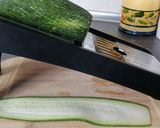 Foto del paso 1 de la receta: Canelon frío de calabacín