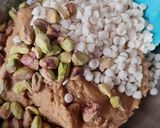 Foto del paso 2 de la receta: Cookies de pistacho y chocolate blanco con Beurre noisette🍪 Chewy white chocolate pistacho cookies