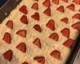 Mandulalisztes epres-túrós kalács recept fázis 4 fotója