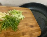 Hình bước làm 4 của món Miến xào bò kiểu Hàn - Japchae phiên bản siêu thịt 🥩🥩🥩