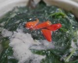 Foto langkah ke 4 dari resep Bobor Bayam Tempe Semangit.
