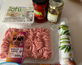 Foto del paso 1 de la receta: Albóndigas de pollo y tofu, incluido salsa de setas con avena🧆