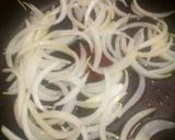 Foto del paso 1 de la receta Queso de cabra crujiente con cebolla caramelizada