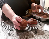 Foto del paso 3 de la receta: Cupcakes de Turrón de Suchard con Buttercream de Café (Navidad)