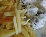 Foto del paso 7 de la receta: Albóndigas con nata y patatas fritas