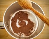 Foto del passaggio 4 della ricetta Crema al cioccolato